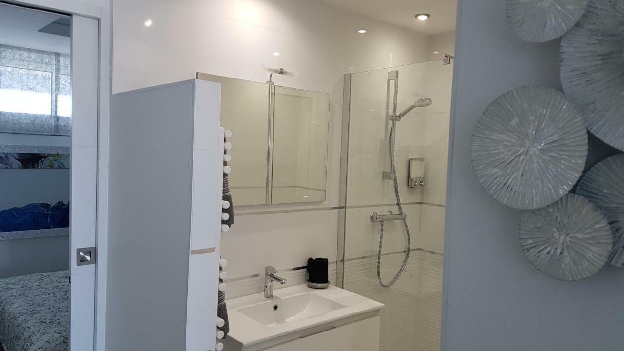 Apartment Le Cristal Port Ambonne Village Naturiste